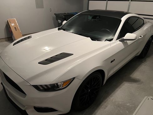 Used 2017 Ford Mustang GT w/ GT Performance Package image 5