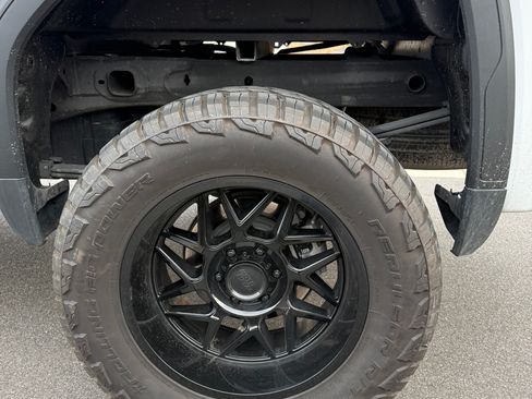 Used 2024 GMC Sierra 1500 Elevation image 6