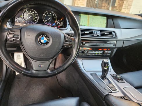 Used 2013 BMW 550i Sedan image 15