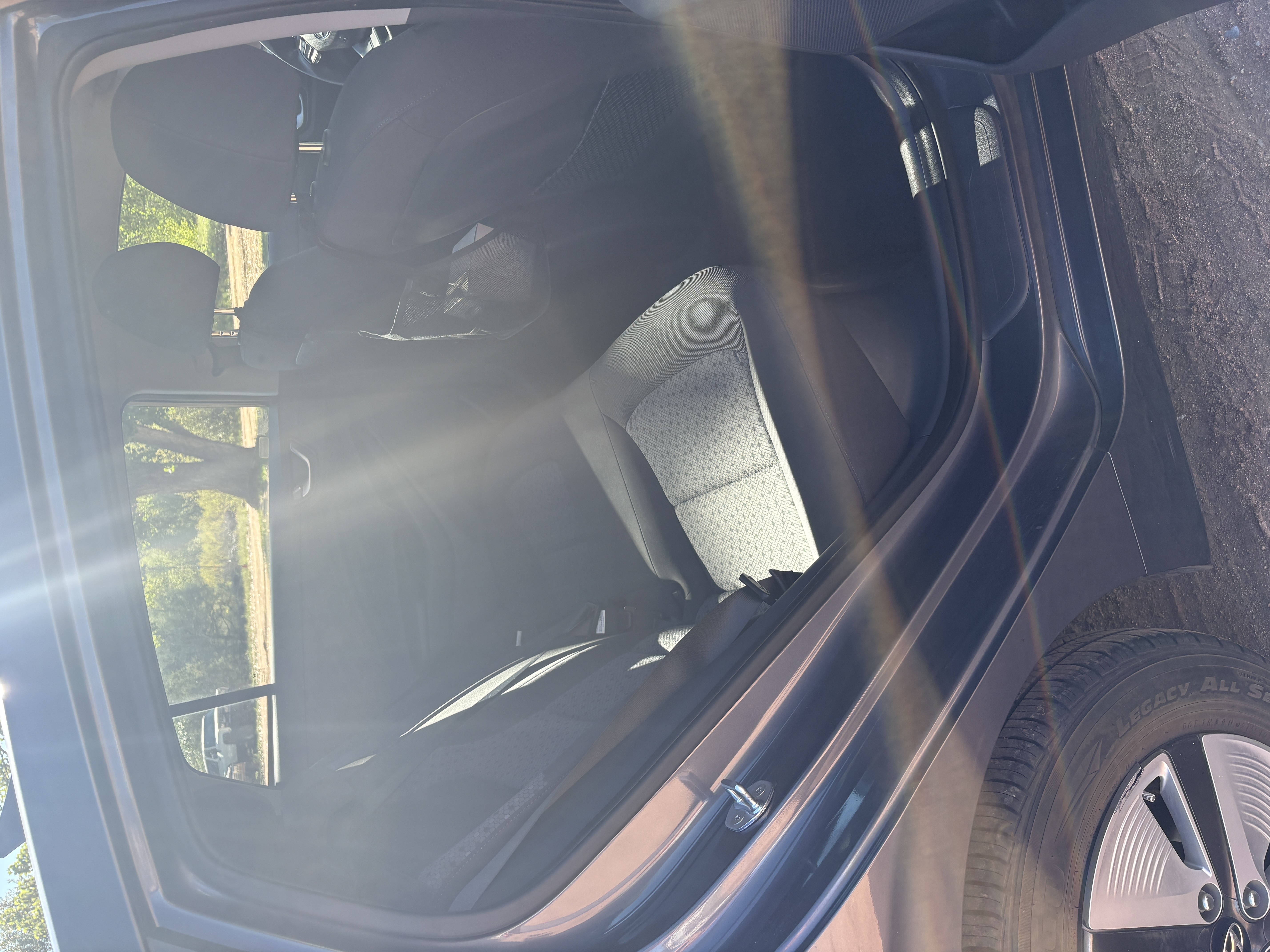 Used 2018 Hyundai Ioniq Blue FWD image 12