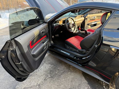 Used 2018 Ford Mustang GT Premium w/ Equipment Group 401A image 19