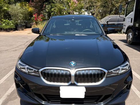 Used 2023 BMW 330e w/ Driving Assistance Package RWD image 4
