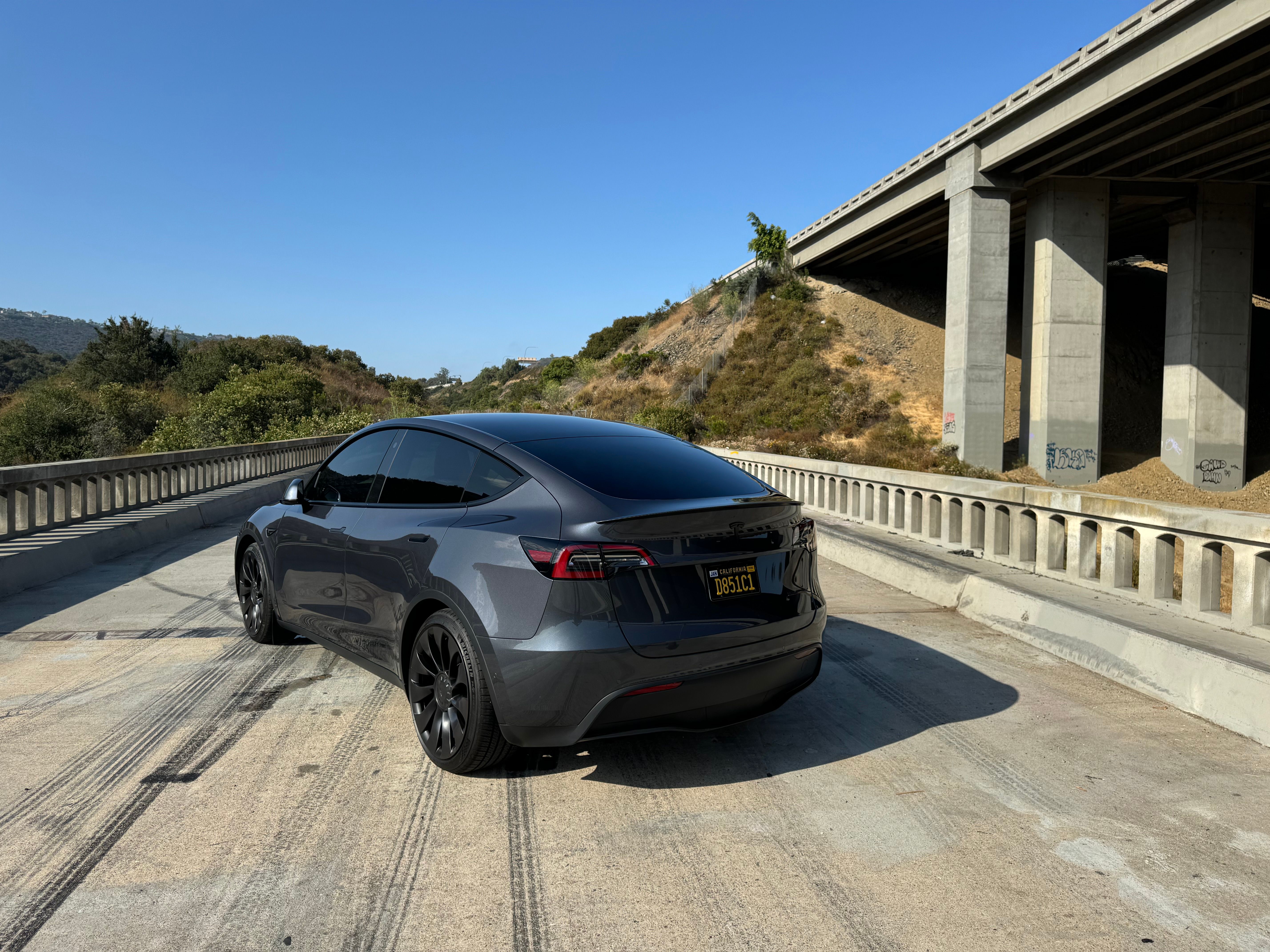 Used 2022 Tesla Model Y Performance AWD/4WD image 2