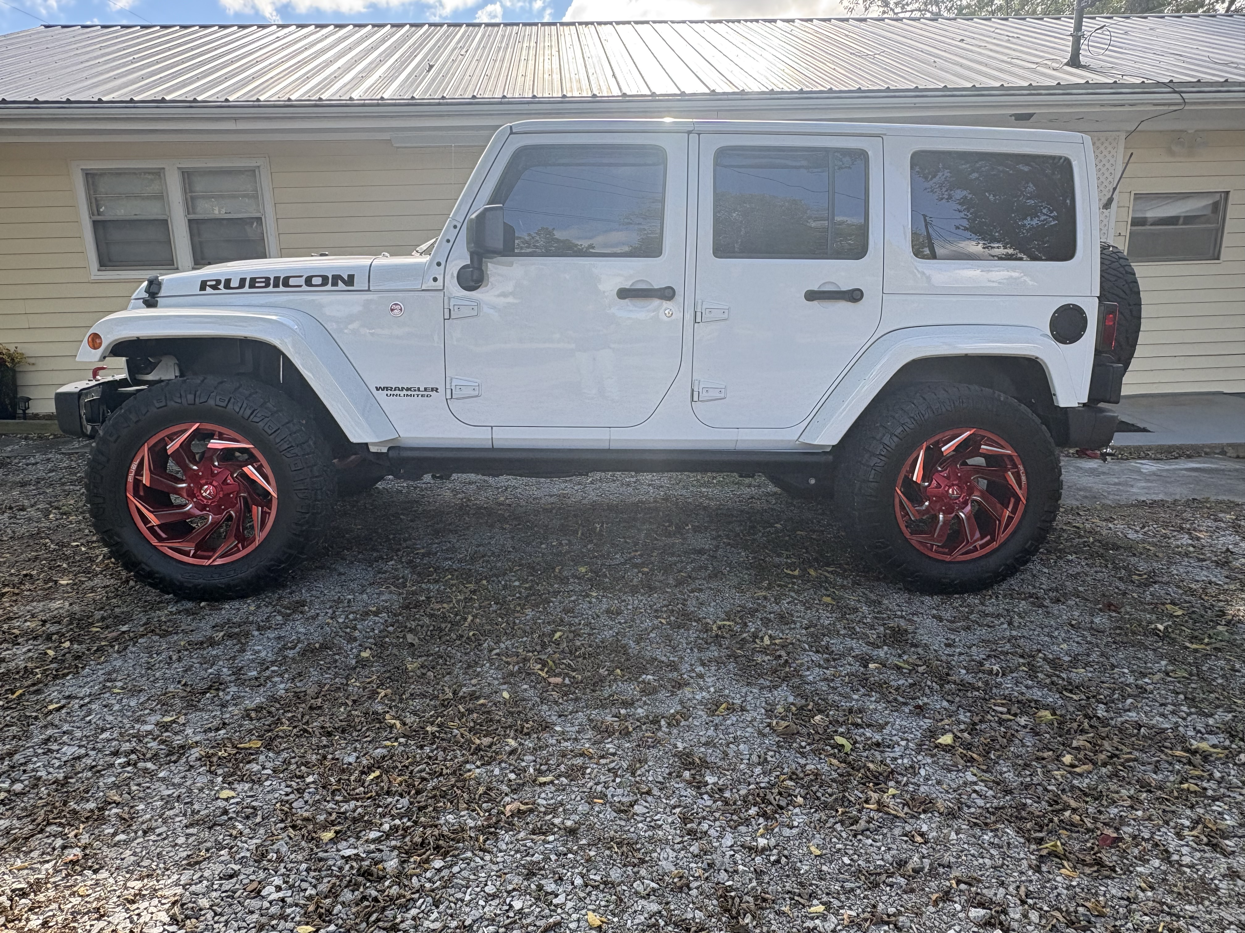 Used 2016 Jeep Wrangler Unlimited Rubicon AWD/4WD image 5