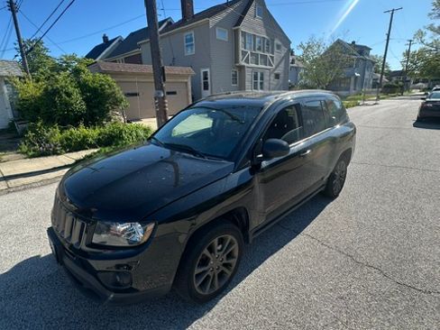 Used 2017 Jeep Compass 75th Anniversary w/ Power Value Group FWD image 1