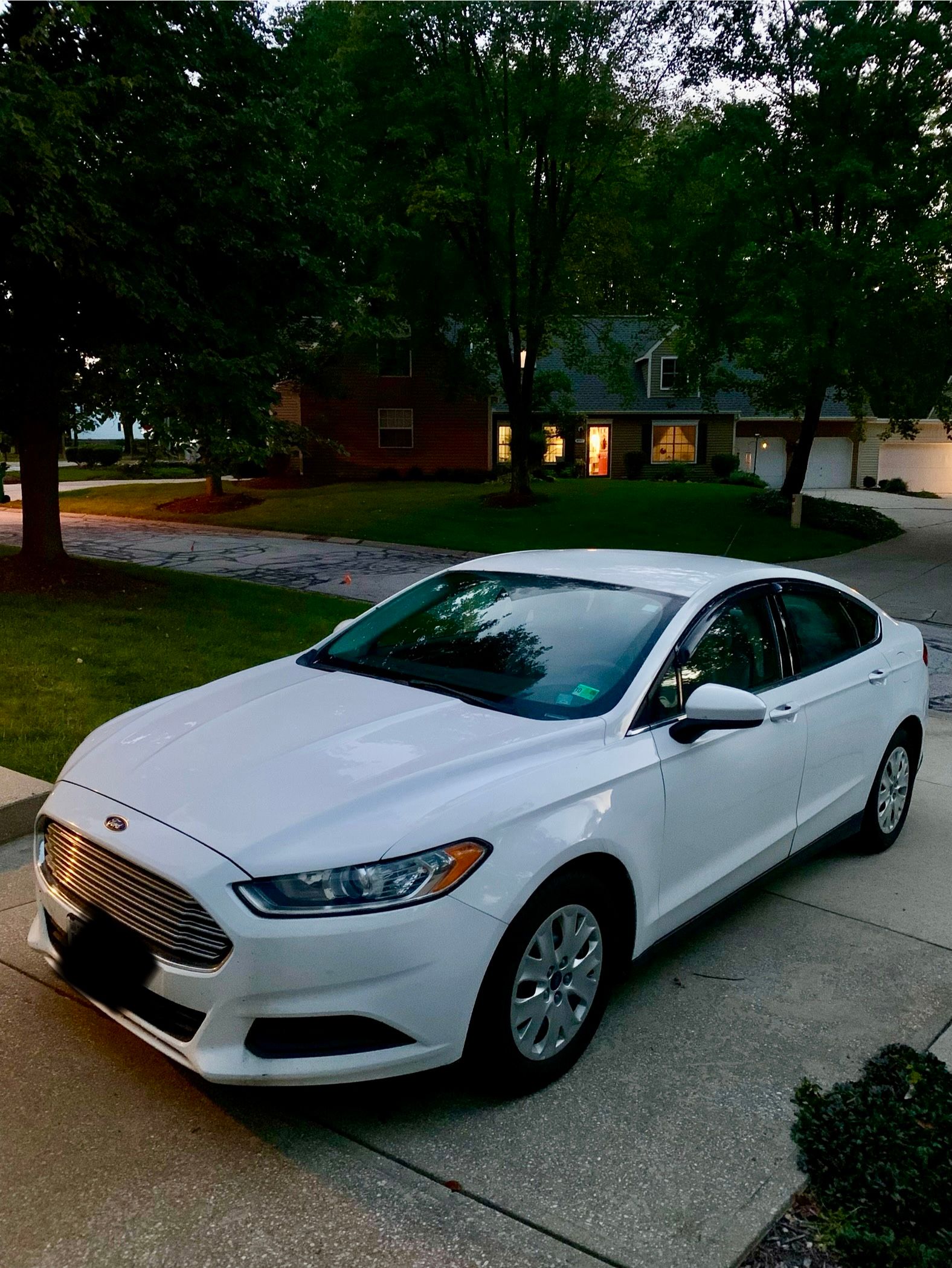 Used 2014 Ford Fusion S FWD image 1