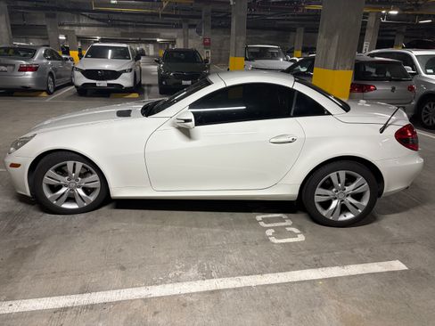 Used 2009 Mercedes-Benz SLK 350 image 5