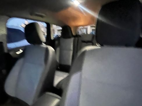 Used 2018 Ford Escape SE image 11