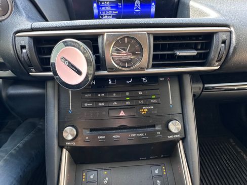 Used 2017 Lexus IS 300 AWD w/ Premium Package image 11