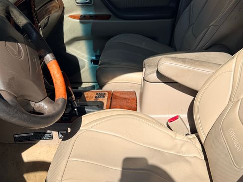 Used 2000 Lexus LX 470 4WD image 12