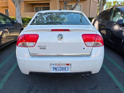 Used 2010 Mercury Milan Premier image 4