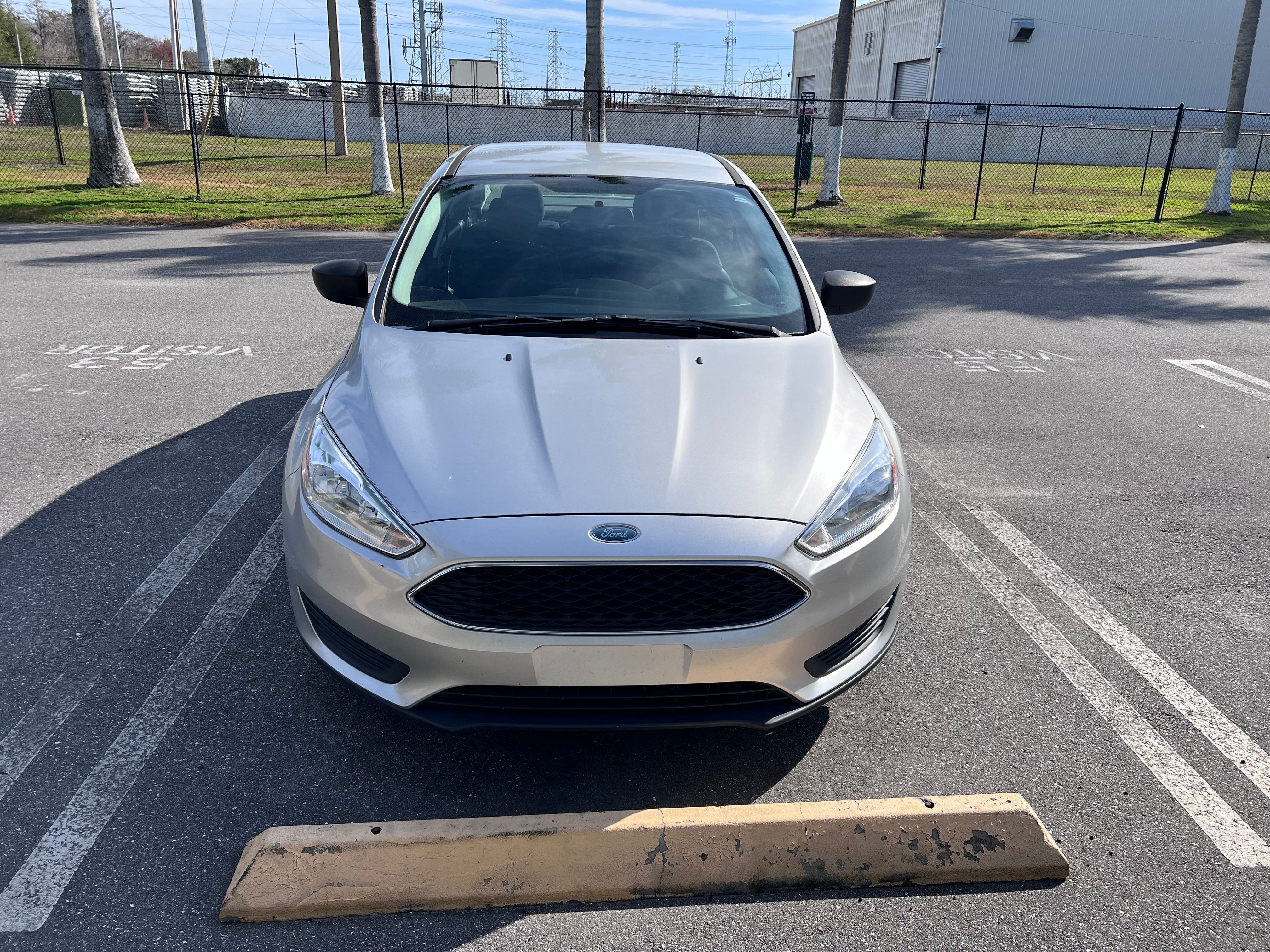 Used 2017 Ford Focus S FWD image 1
