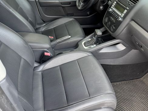 Used 2009 Volkswagen Jetta TDI image 14