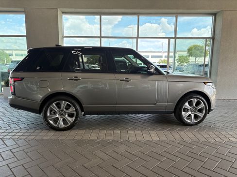 Used 2019 Land Rover Range Rover HSE image 8