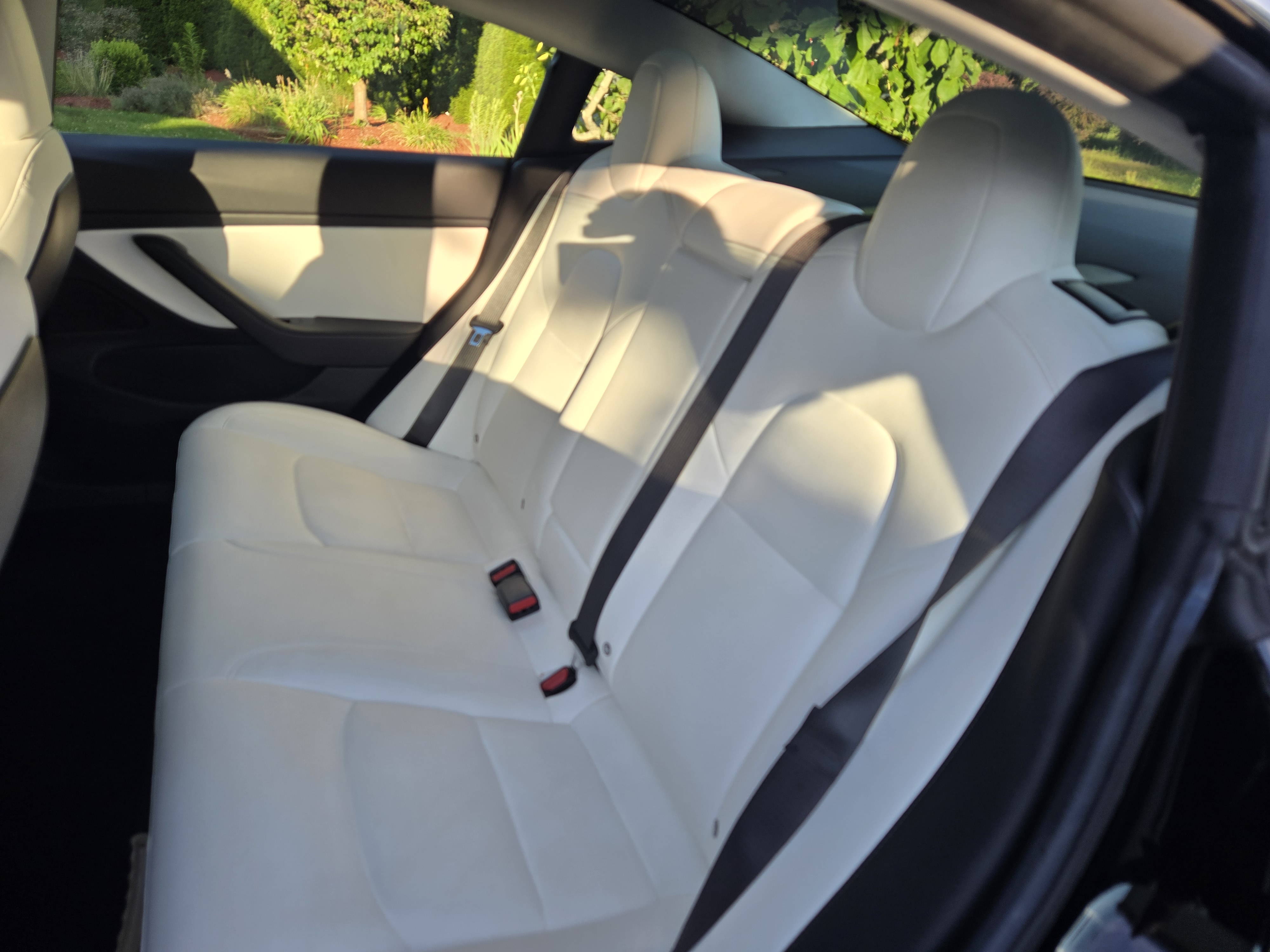 Used 2018 Tesla Model 3 Long Range AWD/4WD image 24