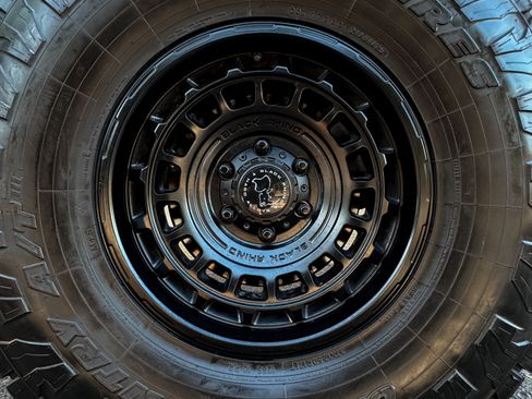 Used 2020 Ford F150 Raptor image 23