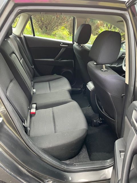 Used 2013 MAZDA MAZDA3 i Touring FWD image 11