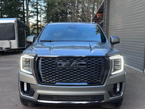 Used 2023 GMC Yukon XL Denali Ultimate image 10