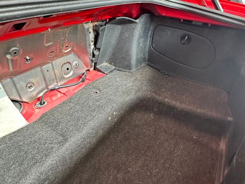 Used 2006 MAZDA MX-5 Miata Sport image 19