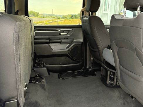 Used 2020 RAM 1500 Big Horn AWD/4WD image 20