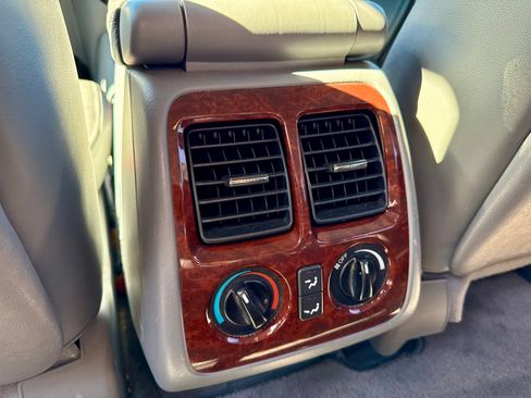 Used 2005 Acura MDX Touring image 17