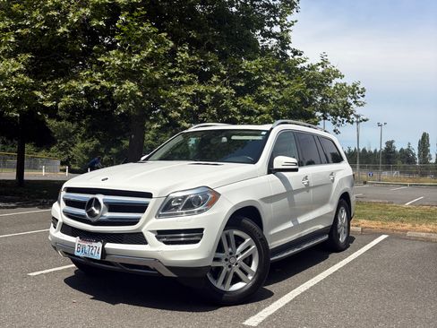 Used 2016 Mercedes-Benz GL 450 4MATIC image 2