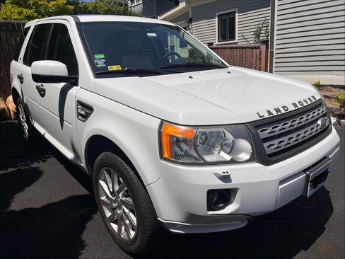 Used 2012 Land Rover LR2 HSE AWD/4WD image 20