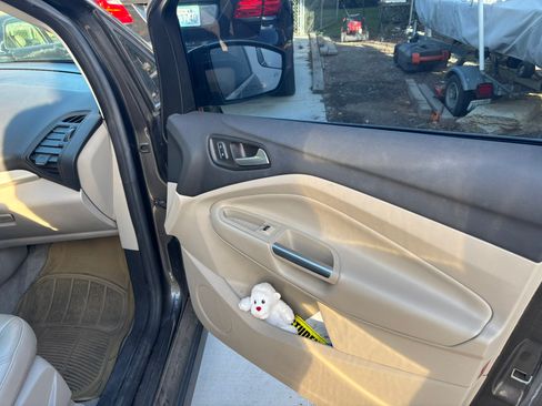 Used 2015 Ford C-MAX Energi SEL image 11