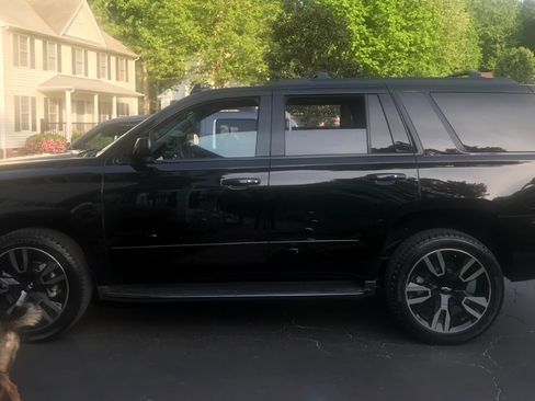 Used 2019 Chevrolet Tahoe Premier AWD/4WD image 2