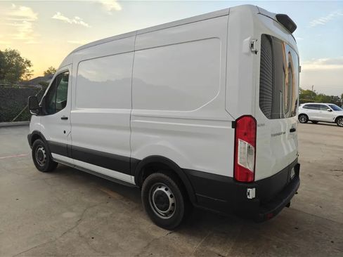 Used 2019 Ford Transit 150 130 Medium Roof image 10