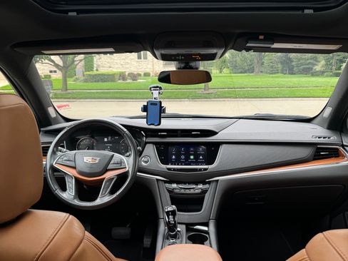 Used 2023 Cadillac XT5 Premium Luxury AWD/4WD image 4