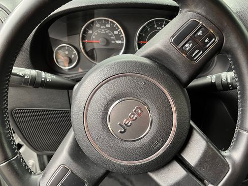 Used 2011 Jeep Wrangler Unlimited Sport w/ Dual Top Group image 4