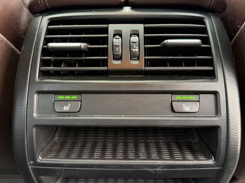 Used 2014 BMW 550i xDrive 550i xDrive Sedan 4D image 25