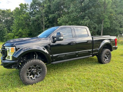 Used 2021 Ford F250 Lariat w/ Lariat Ultimate Package image 18