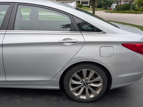 Used 2011 Hyundai Sonata SE FWD image 9