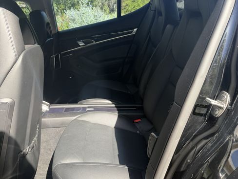 Used 2011 Porsche Panamera 4 image 11