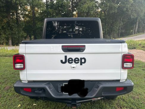 Used 2023 Jeep Gladiator Sport AWD/4WD image 8