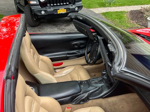 Used 2003 Chevrolet Corvette Coupe w/ Preferred Equipment Group RWD image 4