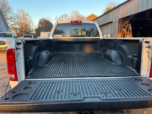 Used 2005 Dodge Ram 2500 Truck ST w/ Trailer Tow Group image 10