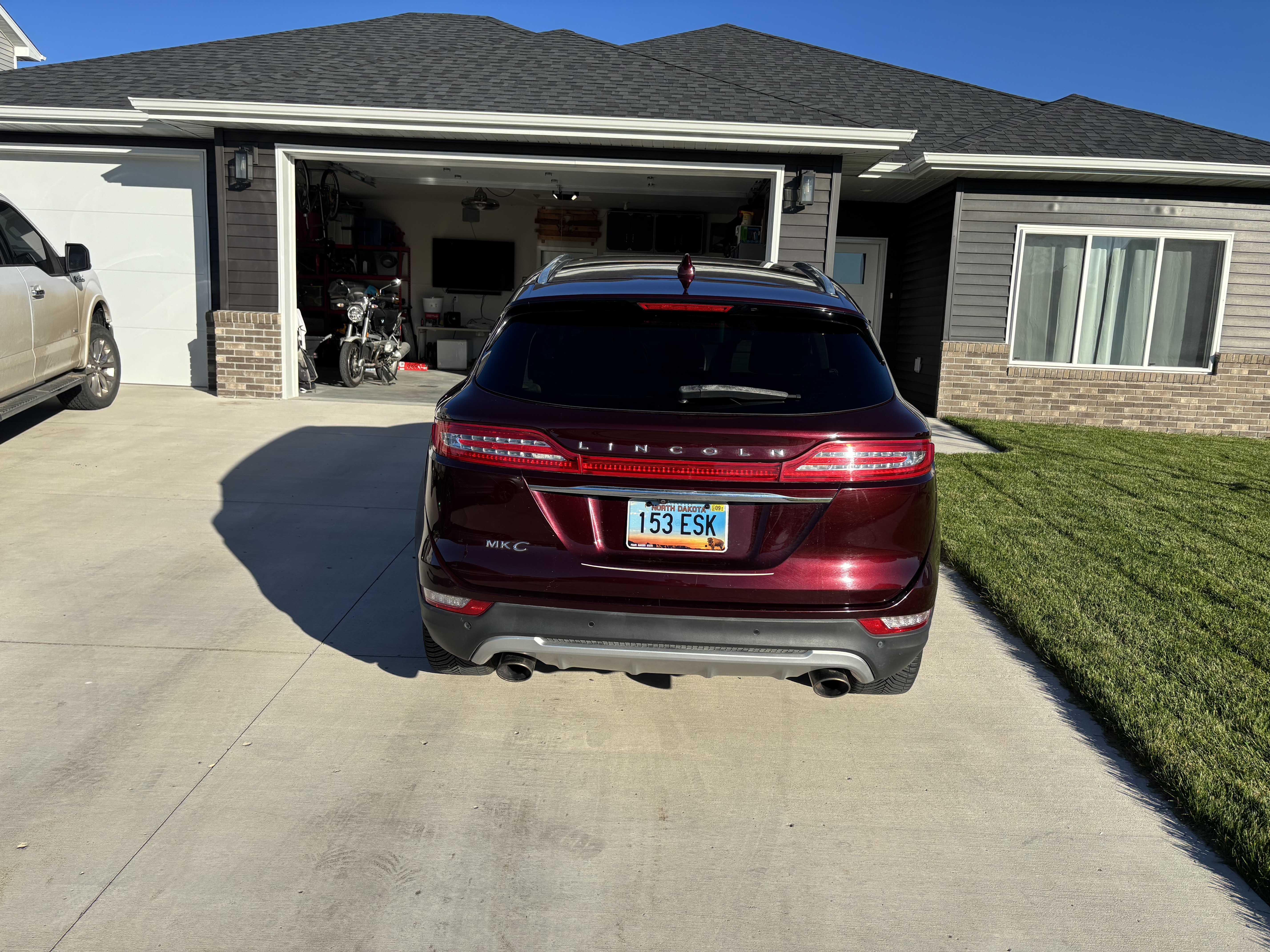 Used 2019 Lincoln MKC Select w/ Select Plus Package AWD/4WD image 4