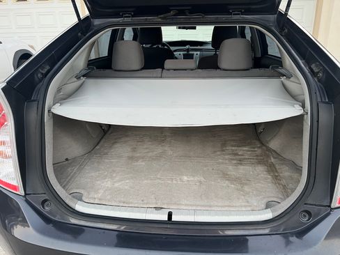 Used 2015 Toyota Prius Two image 10