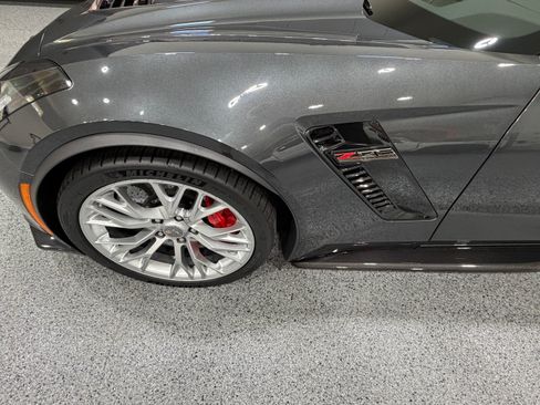 Used 2017 Chevrolet Corvette Z06 RWD image 13