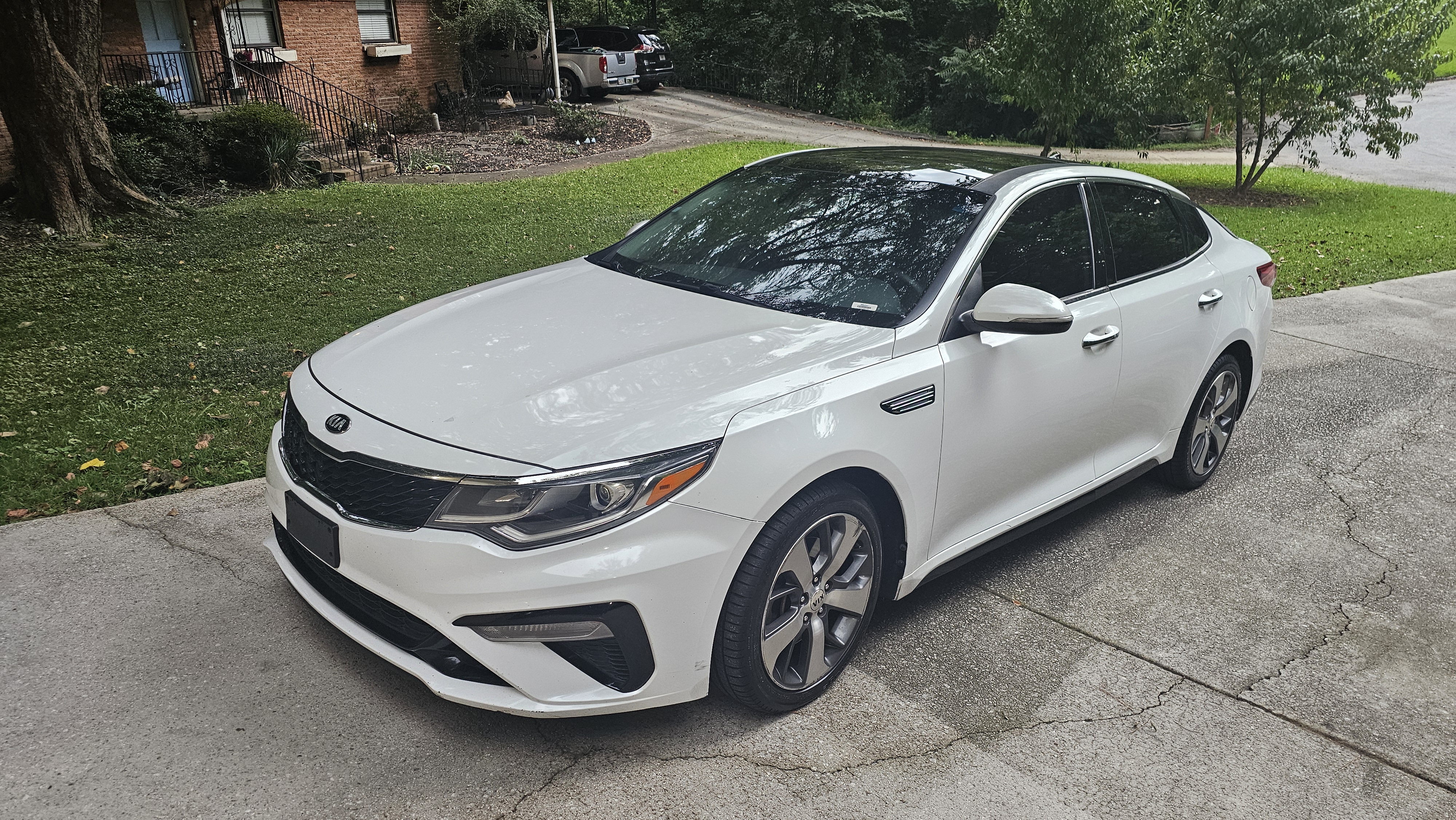 Used 2019 Kia Optima S w/ S Panoramic Sunroof Package FWD image 1