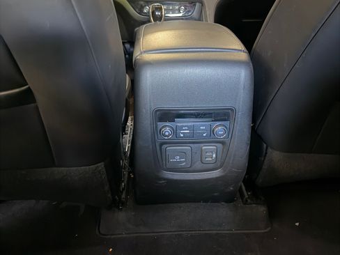 Used 2020 Buick Enclave Avenir w/ Avenir Technology Package AWD/4WD image 9