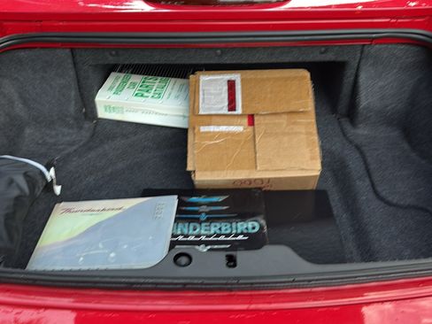 Used 2002 Ford Thunderbird image 9