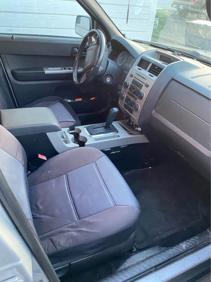 Used 2012 Ford Escape XLT AWD/4WD image 10