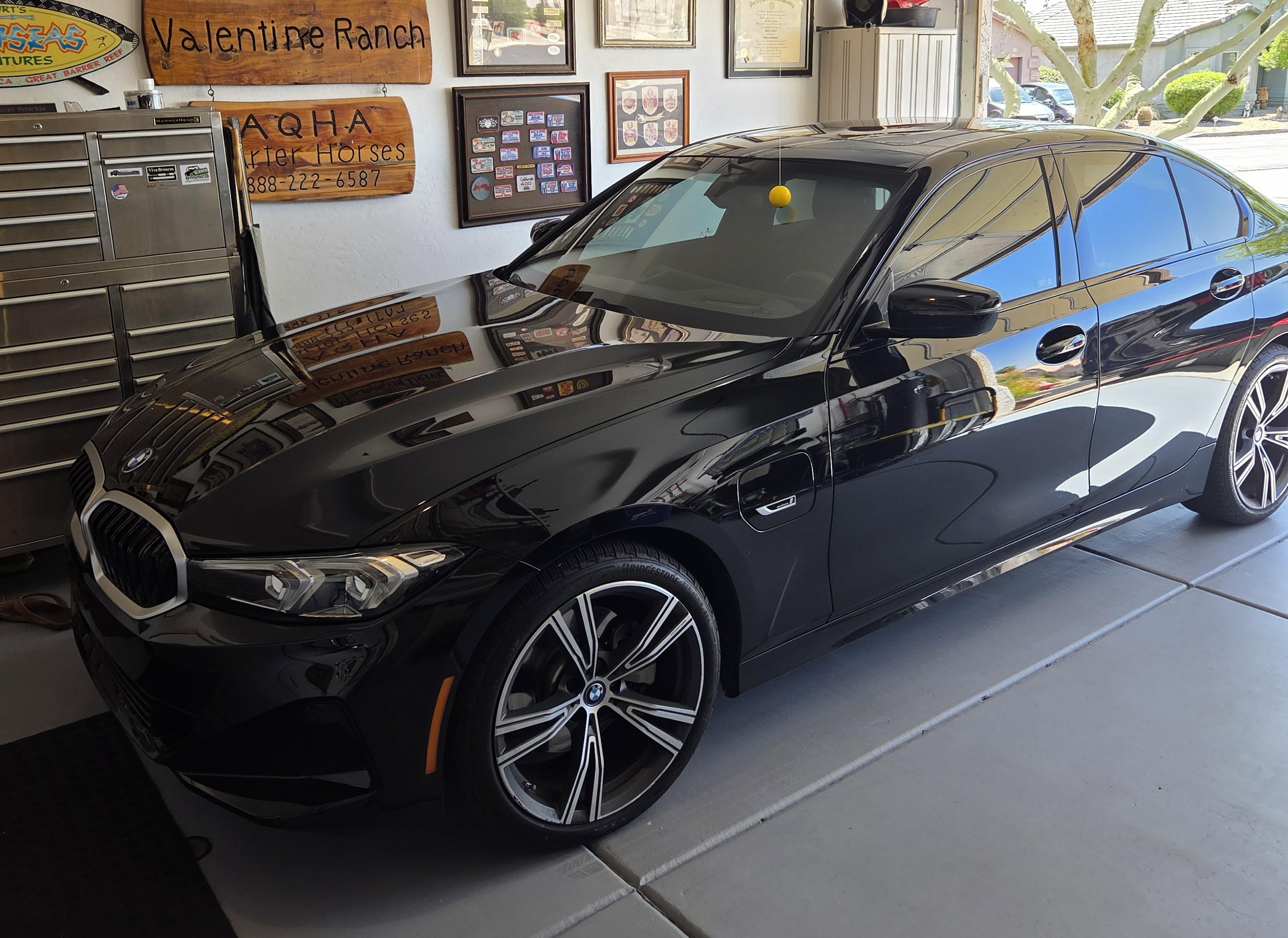 Used 2023 BMW 330e w/ Premium Package RWD image 5