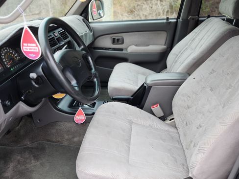 Used 2002 Toyota 4Runner SR5 image 14