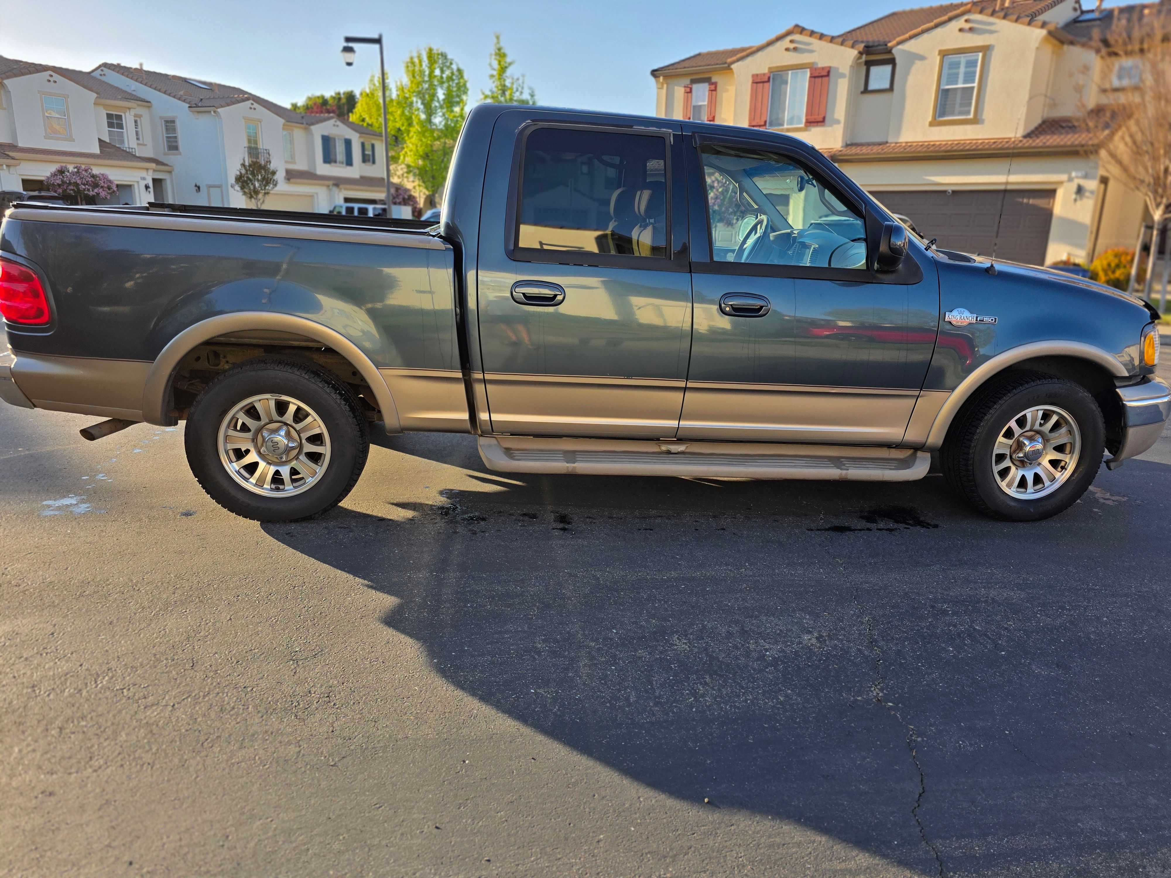 Used 2002 Ford F150 King Ranch RWD image 5