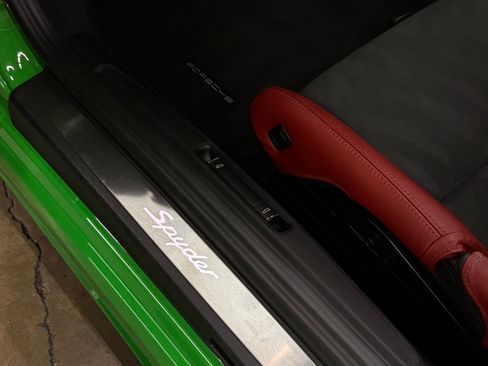 Used 2022 Porsche 718 Boxster Spyder image 15